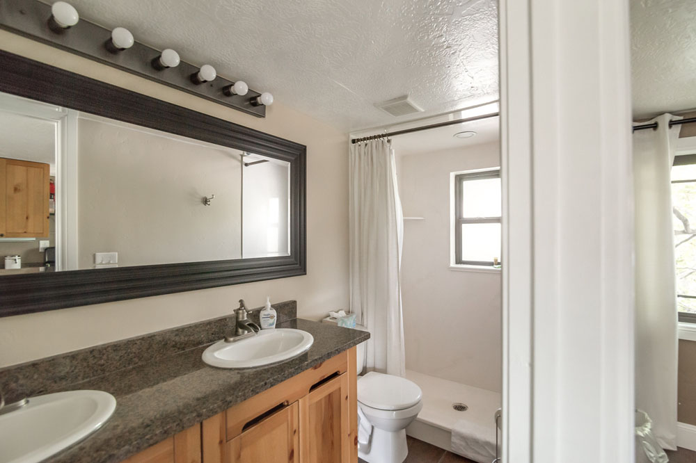 Aspenwood Manor Bavarian Loft